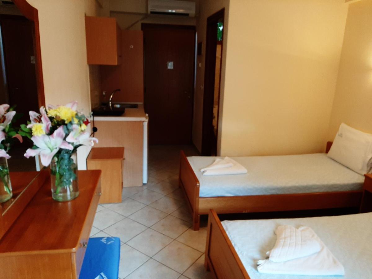 Hotel Flesvos Pefkochori Exteriör bild