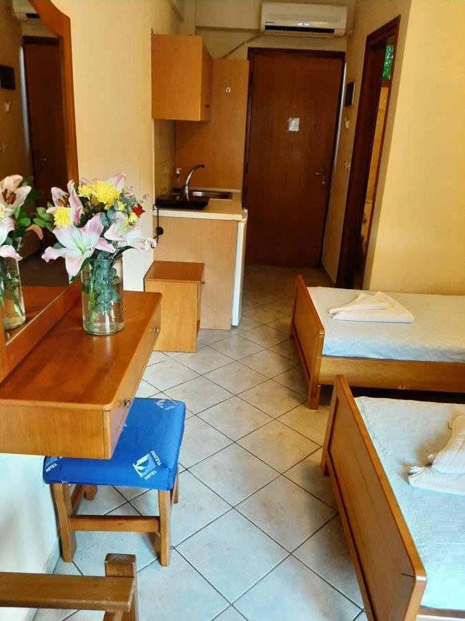 Hotel Flesvos Pefkochori Exteriör bild