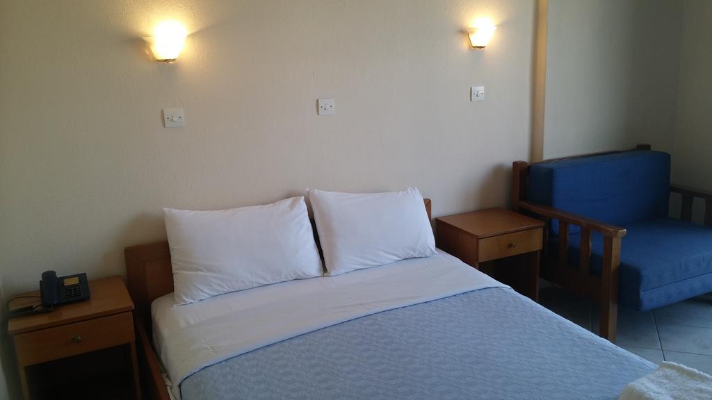 Hotel Flesvos Pefkochori Exteriör bild