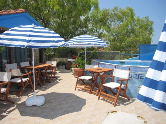 Hotel Flesvos Pefkochori Rum bild